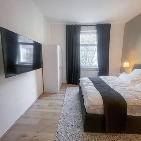 Modern Cozy Apt. -With 2 Tv, Netflix And Work Desk Essen Exterior photo
